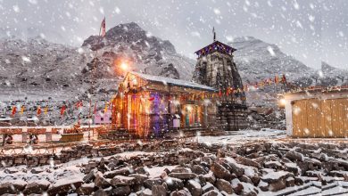 Photo of केदारनाथ में जोरदार बर्फबारी , तीर्थयात्रियों से खास अपील